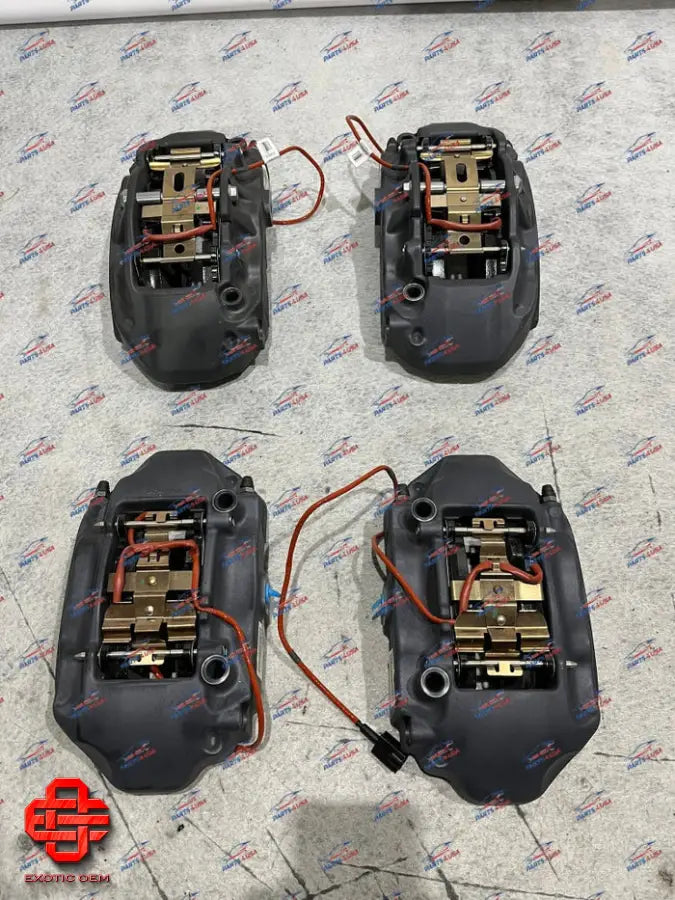 FERRARI CALIFORNIA BRAKE SET CALIPER AND BRAKE PADS SET OF 4