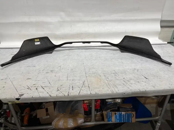 ASTON MARTIN CARBON FRONT SPOILER SPLITTER