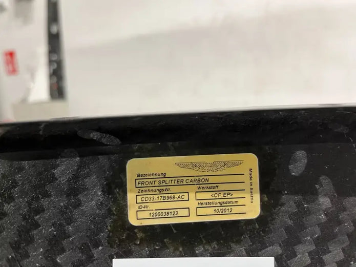 ASTON MARTIN CARBON FRONT SPOILER SPLITTER