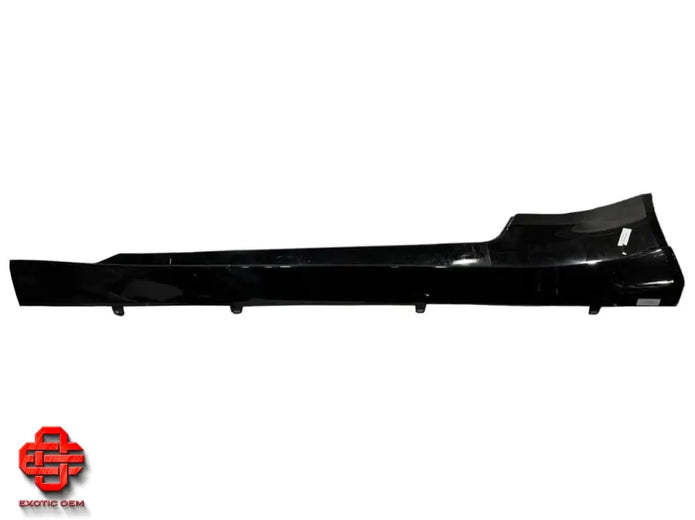 ASTON MARTIN DB11 LEFT SIDE SKIRT