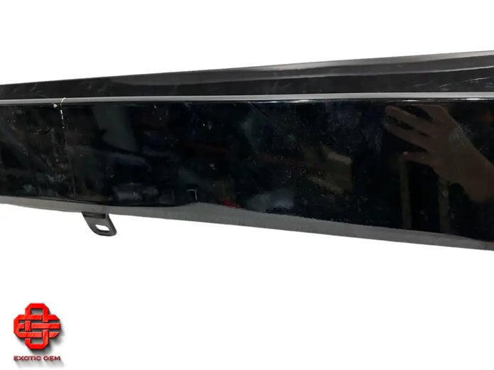 ASTON MARTIN DB11 LEFT SIDE SKIRT