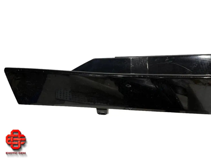 ASTON MARTIN DB11 LEFT SIDE SKIRT