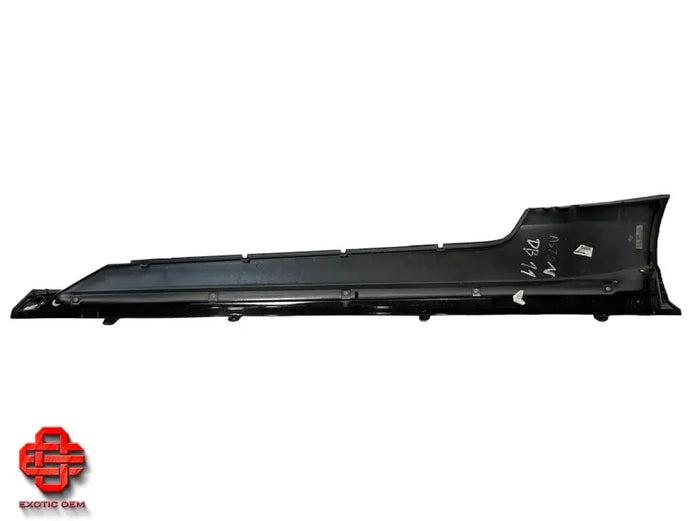 ASTON MARTIN DB11 RIGHT SIDE SKIRT