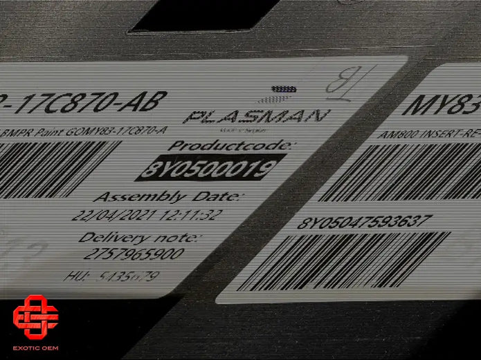 ASTON MARTIN DBX REAR BUMPER UPPER