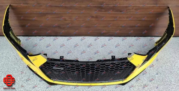 AUDI R8 FRONT BUMPER COMPLETE