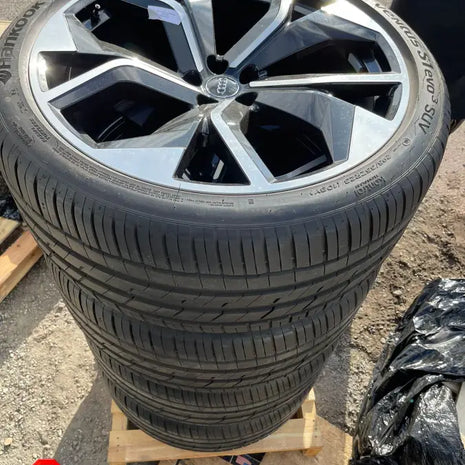 AUDI WHEEL AND TYRE SET