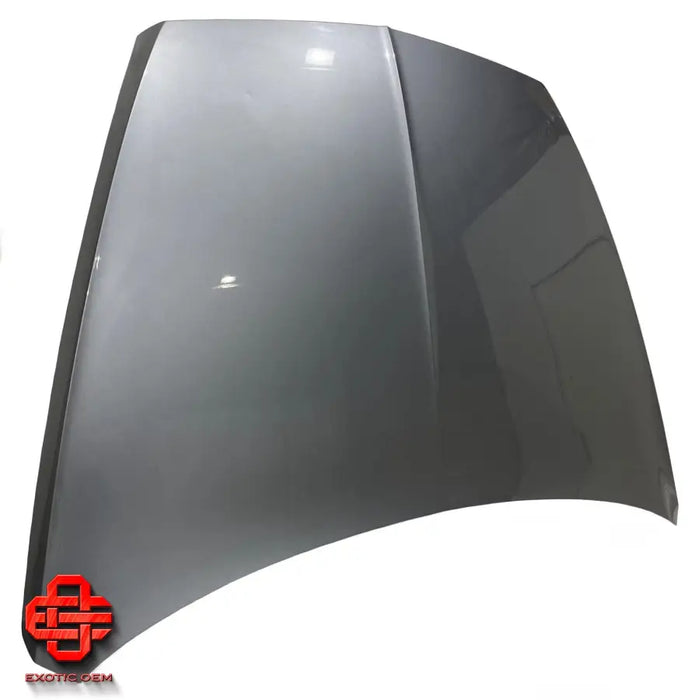 BENTLEY BENTAYGA FRONT BONNET SILVER