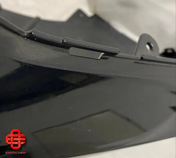 BENTLEY BENTAYGA FRONT BUMPER BLACK