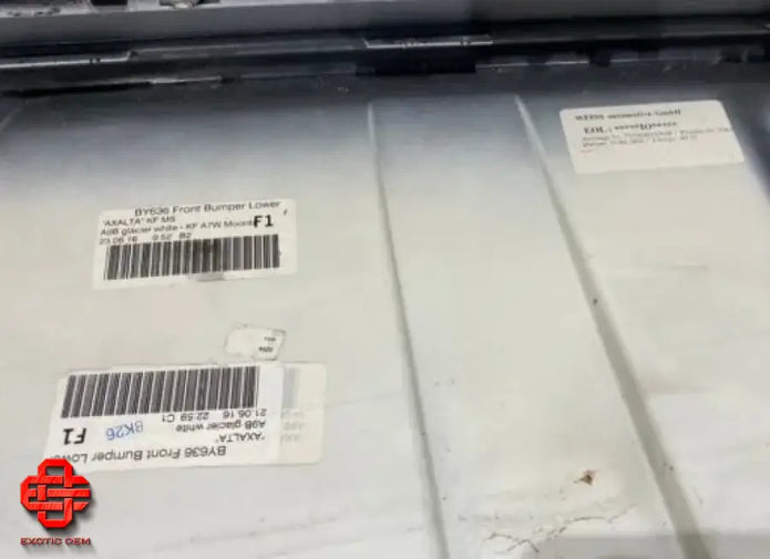 BENTLEY BENTAYGA FRONT BUMPER BUMPER WHITE