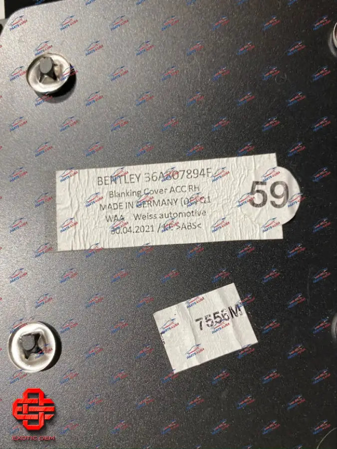 BENTLEY BENTAYGA W12 SPEED RIGHT SIDE GRILL OEM