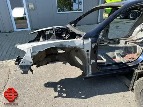 BENTLEY FLYING SPUR BODY PANEL SUSPENSION