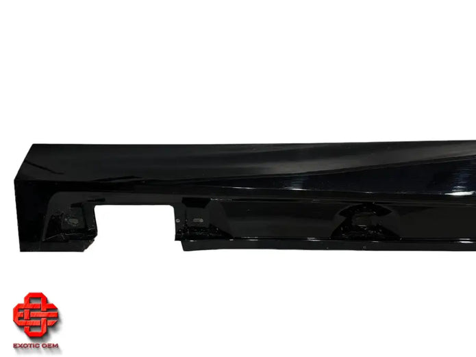 BENTLEY FLYING SPUR SIDE SKIRT TRIM