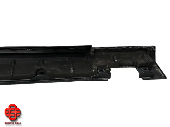 BENTLEY FLYING SPUR SIDE SKIRT TRIM