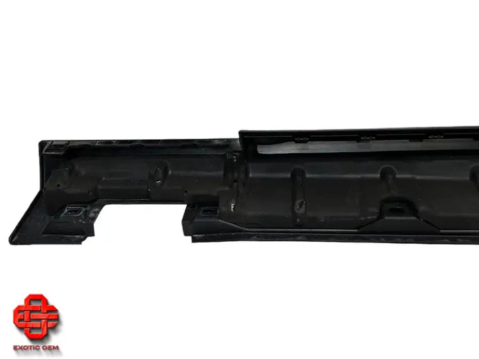 BENTLEY FLYING SPUR SIDE SKIRT TRIM RH