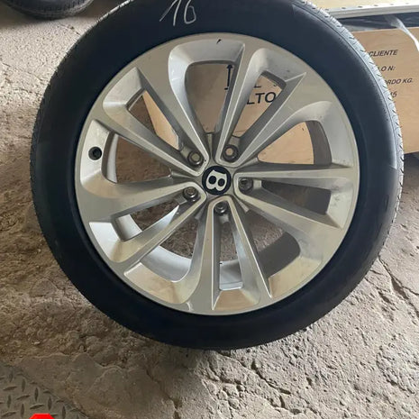 BENTLEY WHEEL AND TYRE SET