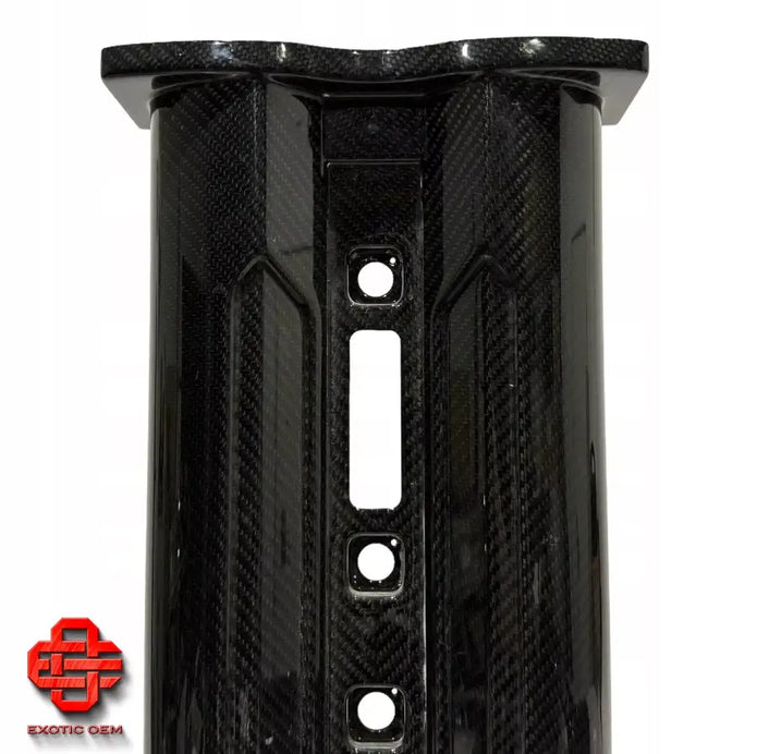 BUGATTI CHIRON CARBON ENGINE COVER ENGINE COVER