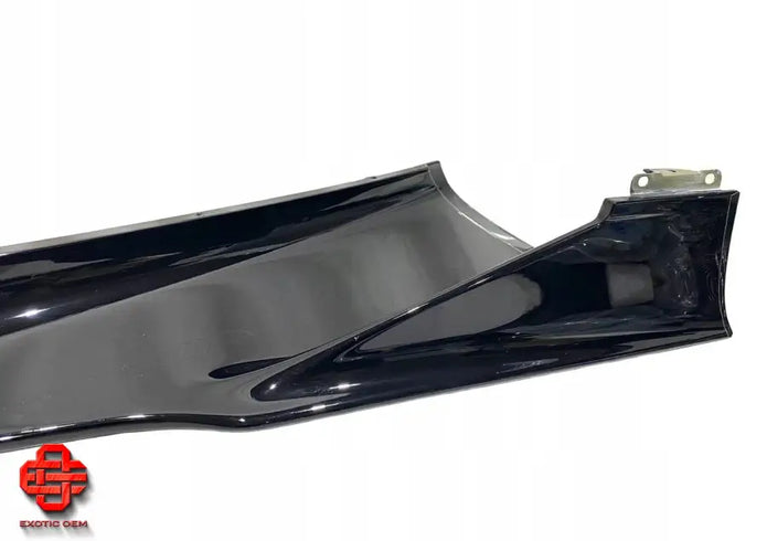 BUGATTI CHIRON CARBON SIDE SKIRT UNDERDOOR TRIM RH