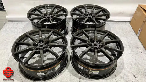FERRARI 296 F8 - CARBON WHEELS - CARBON RIMS NEW / NEW ORIGINAL