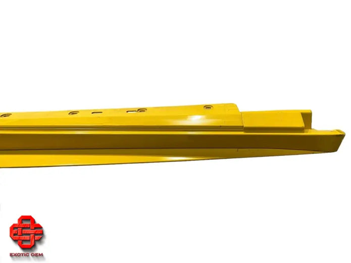 FERRARI 458 ITALIA SIDE SKIRT TRIM RH