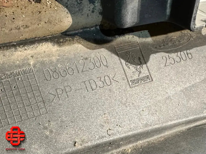 FERRARI 488 GTB SIDE SKIRT UNDERDOOR TRIM LH