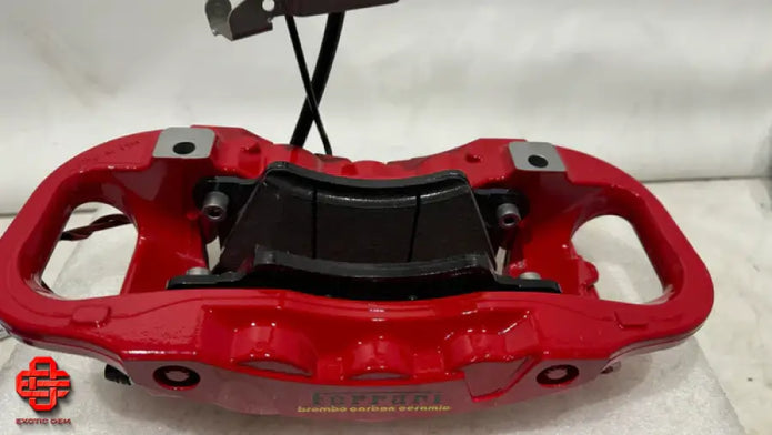 FERRARI 488 GTB SPIDER FRONT RH CALIPER WITH PADS RED