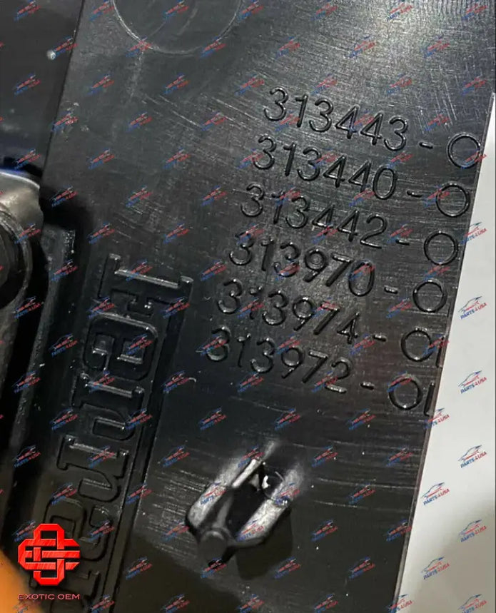 FERRARI 488 GTB SPIDER REAR CAMERA WITH CARBON BRACKET