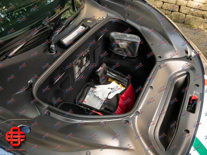 FERRARI 488 PISTA CARBON FIBER LUGGAGE COMPARTMENT