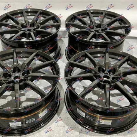 FERRARI 488 PISTA CARBON FIBER WHEELS SET OEM