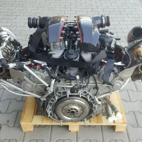 FERRARI 488 PISTA COMPLETE ENGINE