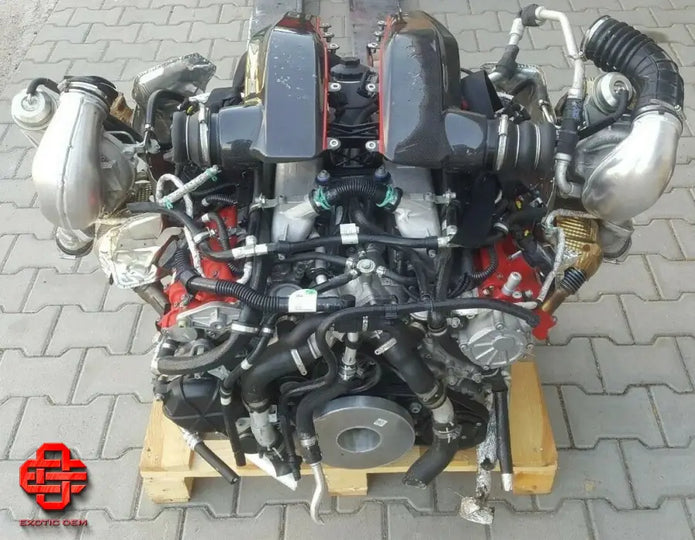 FERRARI 488 PISTA COMPLETE ENGINE