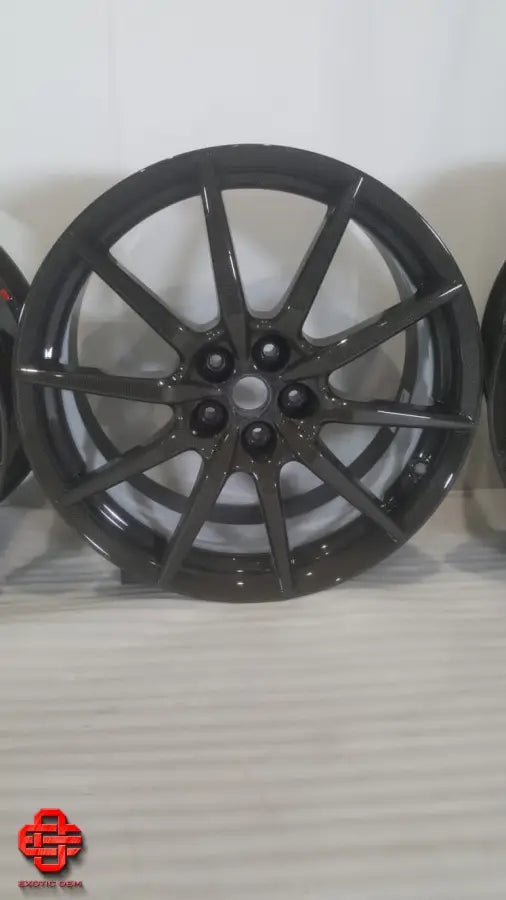 FERRARI 488 PISTA OEM CARBON WHEELS
