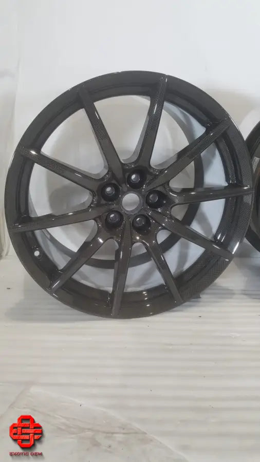 FERRARI 488 PISTA OEM CARBON WHEELS