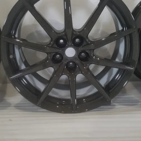 FERRARI 488 PISTA OEM CARBON WHEELS