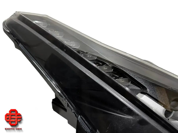 FERRARI 488 PISTA RIGHT HEADLIGHT BIXENON