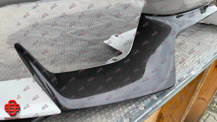 FERRARI 488 PISTA SPIDER FRONT BUMPER COMPLETE OEM