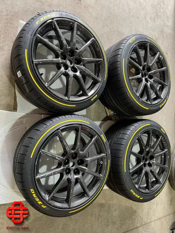 FERRARI 812 COMPETIZIONE - CARBON WHEELS NEW RIMS NEW