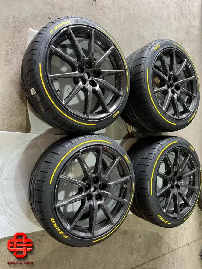 FERRARI 812 COMPETIZIONE - CARBON WHEELS NEW RIMS NEW