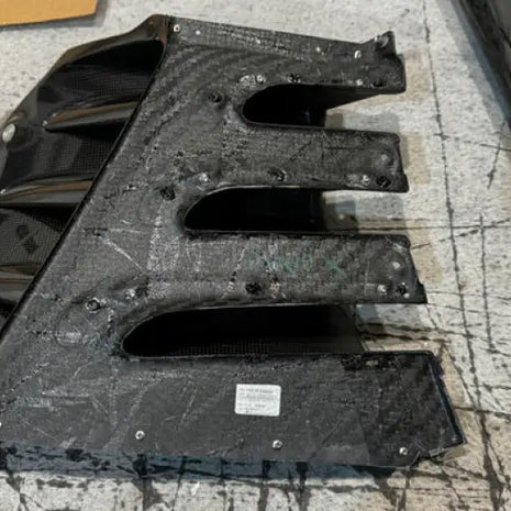 FERRARI 812 COMPETIZIONE LH REAR AIR INTAKE CARBON OEM