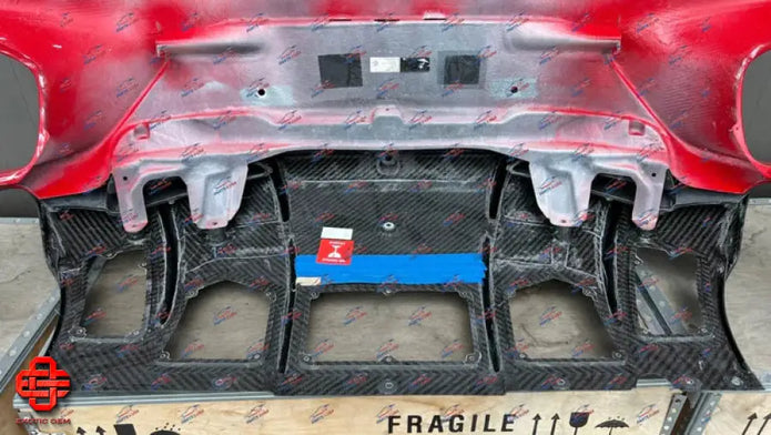 FERRARI 812 COMPETIZIONE REAR BUMPER WITH DIFFUSER CARBON