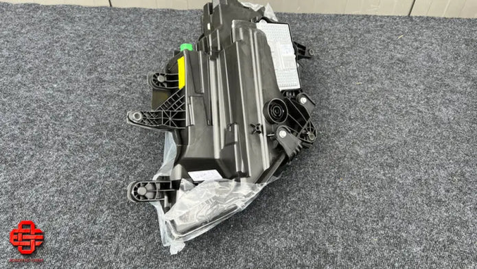 FERRARI 812 SUPERFAST GTS HEADLIGHT RH AFS OEM