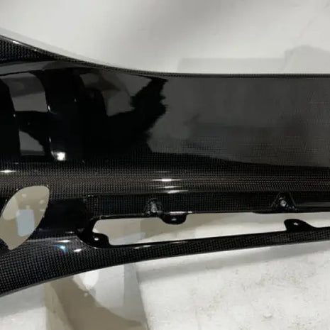 FERRARI 812 SUPERFAST GTS RH CENTRAL MEDALION DOOR CARBON OEM