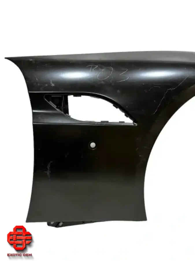 FERRARI CALIFORNIA RIGHT FENDER