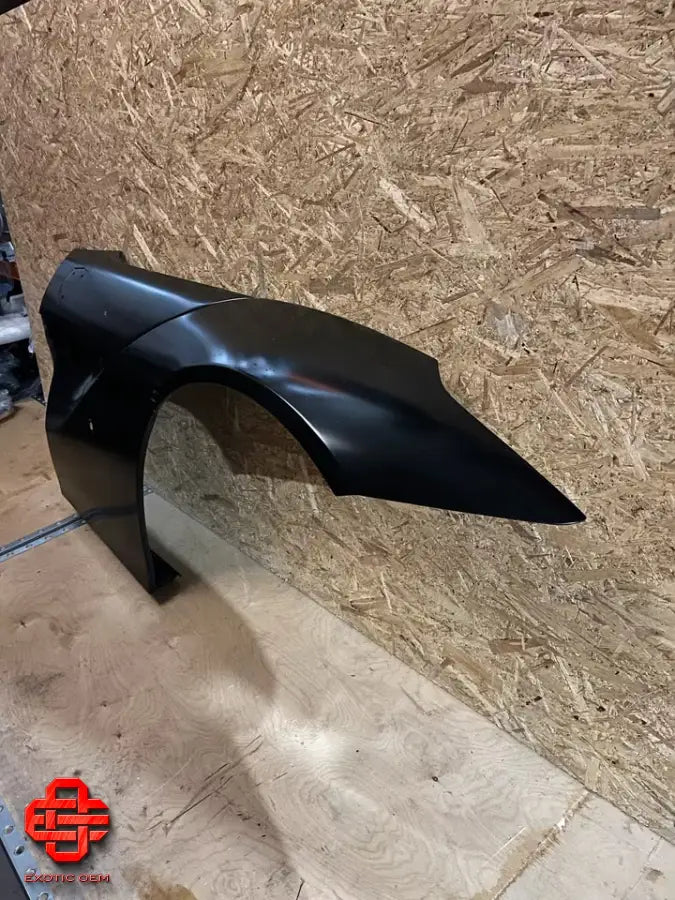 FERRARI F12 - NEW RIGHT FENDER