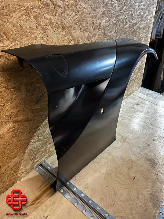 FERRARI F12 - NEW RIGHT FENDER