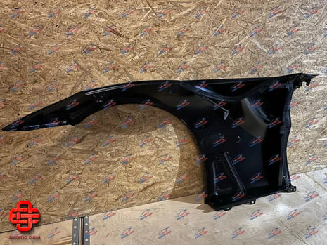 FERRARI F12 RH FENDER WITH SHIELD VERSION