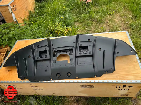 FERRARI F8 REAR DIFFUSER