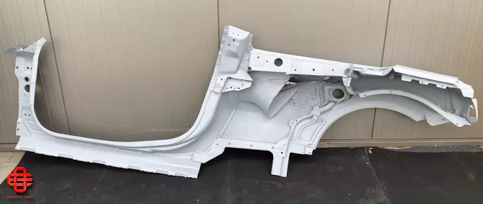 FERRARI F8 REAR RIGHT SIDE WALL