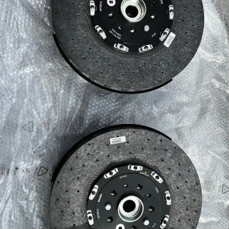 FERRARI F8 TRIBUTO 488 BRAKE SET COMPLETE CERAMIC OEM