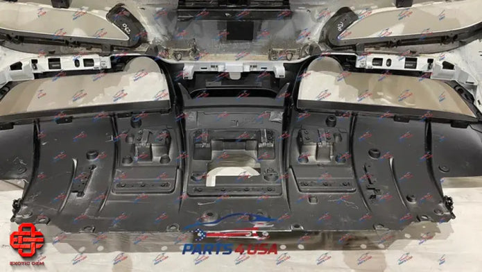 FERRARI F8 TRIBUTO REAR BUMPER WITH REAR DIFFUSER