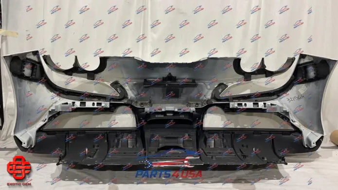 FERRARI F8 TRIBUTO REAR BUMPER WITH REAR DIFFUSER